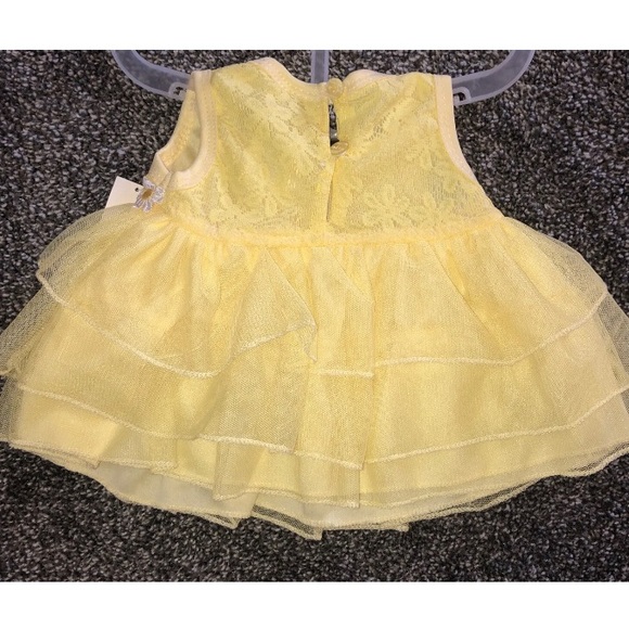 BabyGirl 2 Pc 0-3mo Outfit Yellow Daisies Dress & Bloomers New 🌼 - Picture 6 of 6